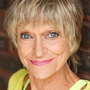Nikki Kelly als Sylvia Garnsey
