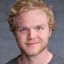 Joe Adler als Red