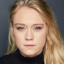 Lauren McGuckin als 