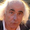 Serge Pauthe als Police station employee