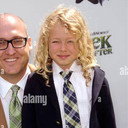 Ollie Mitchell als Ogre Baby (voice)