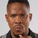 Bongile Mantsai als Vija