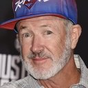Marc McClure als Dr. McQueen