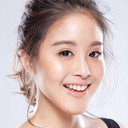 Huang Chuhan als Female Obstetrician