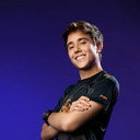 Andy Múnera als Alex Cano
