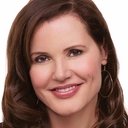 Geena Davis als Mrs. Little