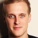 John Early als Darren