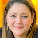Camryn Manheim als Sister Sophia
