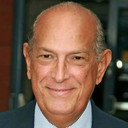 Oscar de la Renta als Self