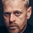 Carsten Bjørnlund als Karl