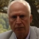 Alkis Kritikos als Santos