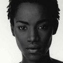 Esse Lawson als Désirée