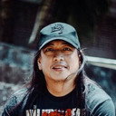 John Arceo als High-Rise Flunky