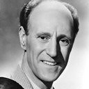 Arthur Howard als Sillitoe