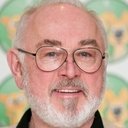 Peter Egan als King Cuthbert (voice)