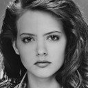 Kim Valentine als Mini-Mart Girl