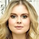 Rose McIver als Catherine 'Cathy' Dollanganger