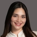 Ezgi Dalgiç als Asli Taner