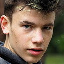 Valentin Oppermann als Jürgen 'Pickelgesicht'