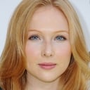 Molly C. Quinn als Howard's Date