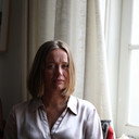 Suzanne Raes, Director