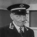 Marcel Loche als Un assesseur (uncredited)