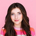 Cali Kira als Cali Kira / "Young Janaé"