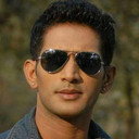 Indrajeet Bose als Dhrubajyoti "Dhrubo" Lahiri