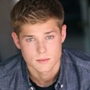 Mason Dye als Christopher 'Chris' Dollanganger, Jr.