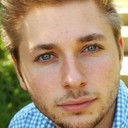 Jesse Dufault als Roger