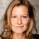 Suzanne von Borsody als Hannah