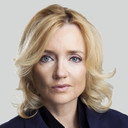 Julie Meyer als Herself - Dragon