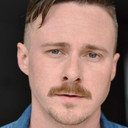 Taylor Hunt Wright als Coach Ben Williams