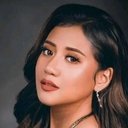 Morissette Amon als herself