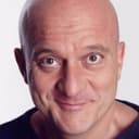 Claudio Bisio als Cecco