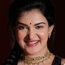Honey Rose als Dr. Prema