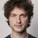 Louka Meliava als Le jeune homme