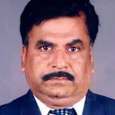 Adam Ayub als Judge