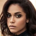 Monica Raymund als Commander Katherine Challee