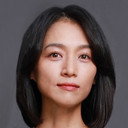 Jung You-me als Bu Mi-ja