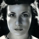 Paula Dehelly als La gouvernante d'Angélique