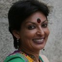 Mallika Sarabhai als Anuradha Dhindhoria