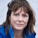 Mylène Paquette als Self - Host