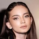 Enzy Storia als Suster Linda