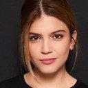 Feyza Civelek als Lara Atabeyli