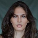 Chloe Karr als Lara / Hotel Guest