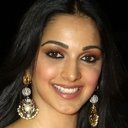 Kiara Advani als Monika Batra