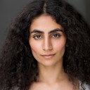 Ritisha Jhamb als Simon