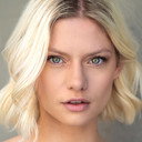 Martina Karra als Ava