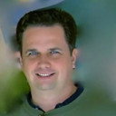 Dean Wendt als Barney